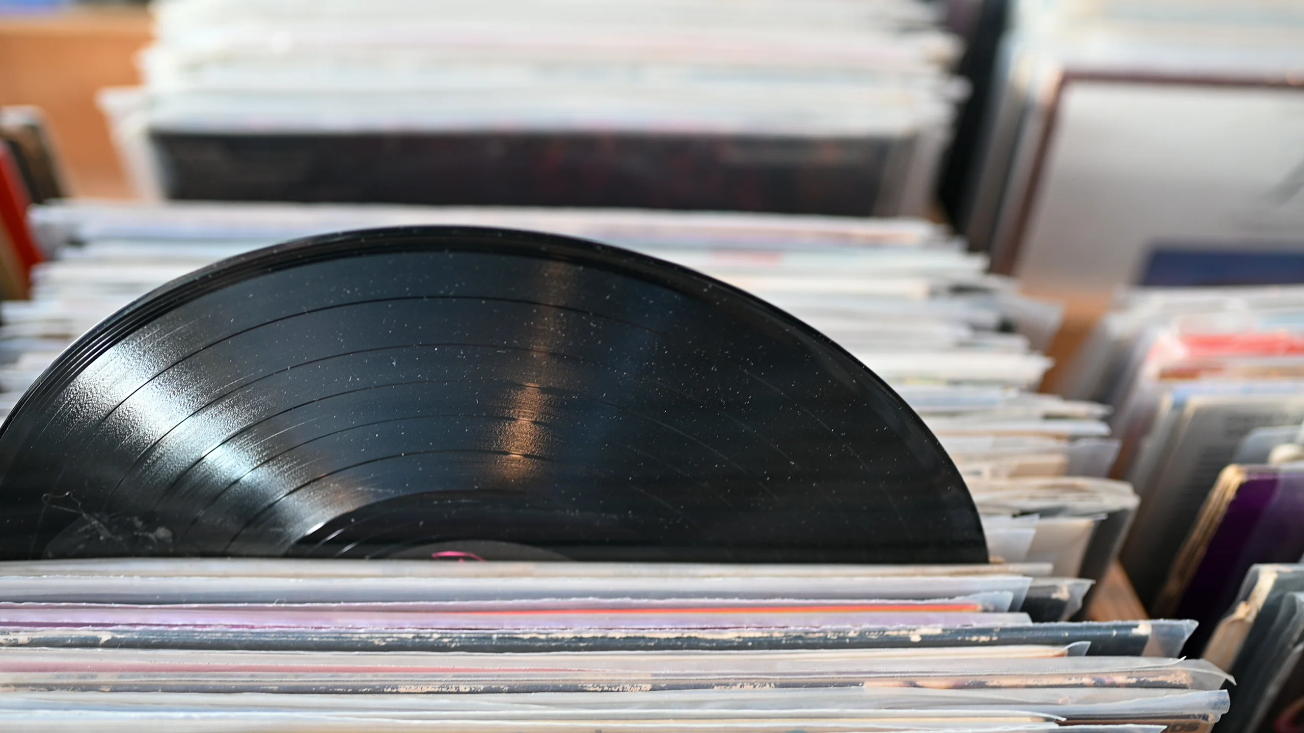The 2026 Vinyl Resurgence: Why Demand Is Surging
